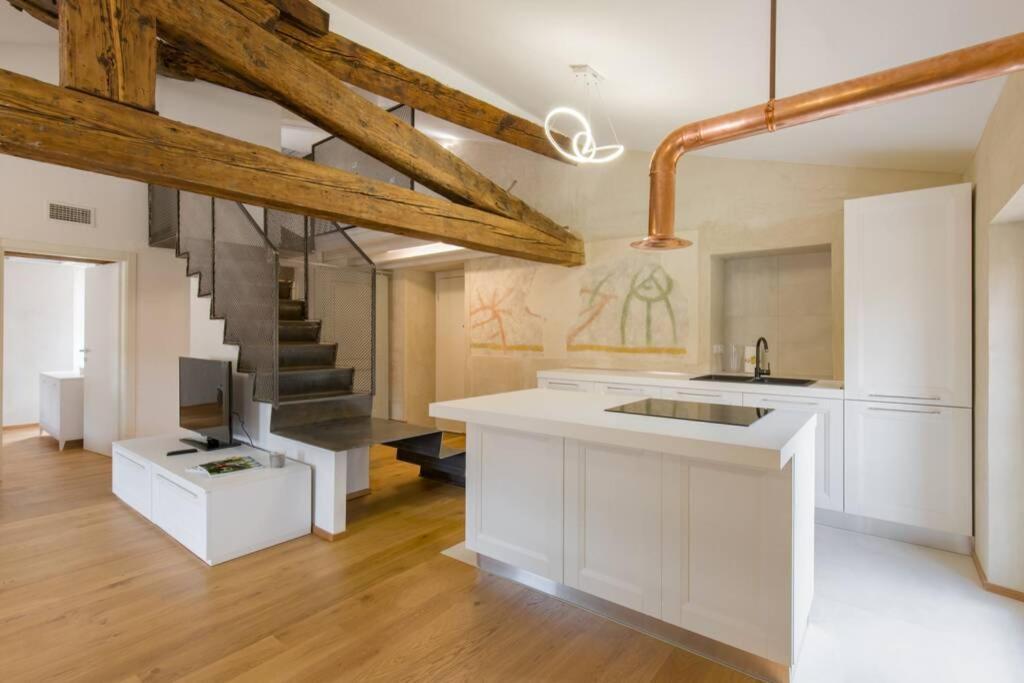 Luxury Design Apt With Amazing View Leilighet Verona Eksteriør bilde